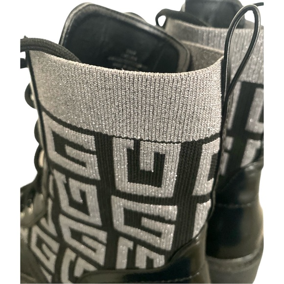 Guess Olinia Women’s Combat Boots 9.5 Black Vegan Patent Leather Silver Monogram - Picture 6 of 13
